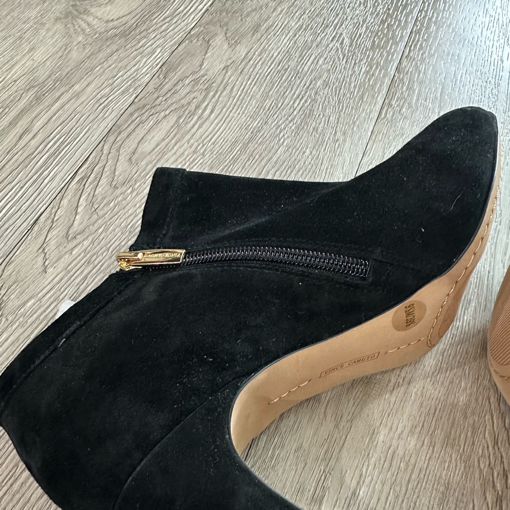 Vince Camuto Vecka Black Suede Heeled Bootie Size 9.5 M - Picture 9 of 14